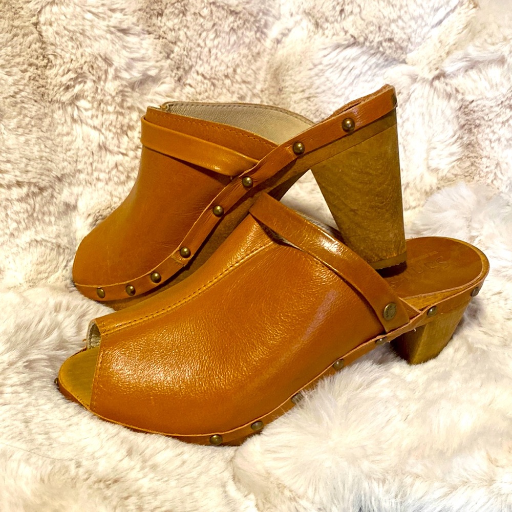 Sanita brown Leather Wooden Heel Peep Open Toe Brown Leather Heeled Clog Mule